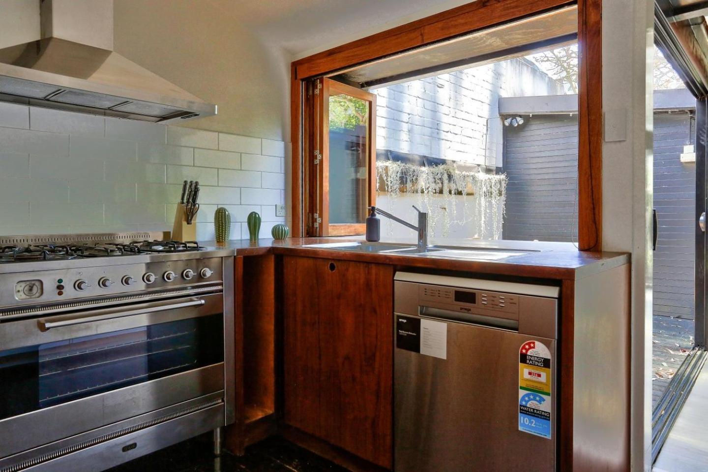Unique 2 Bedroom House Pyrmont 2 E-Bikes Included Sydney Bagian luar foto